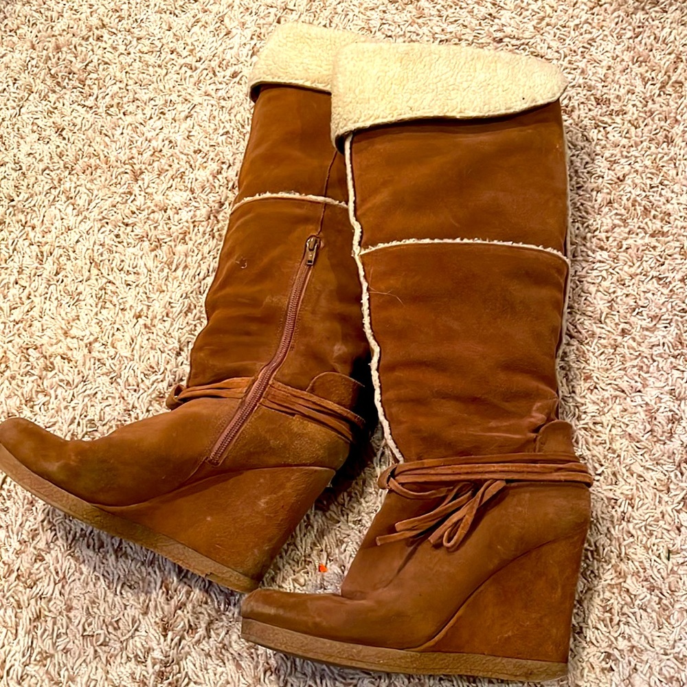 Nine West Vintage Suede Boots Size 8.5